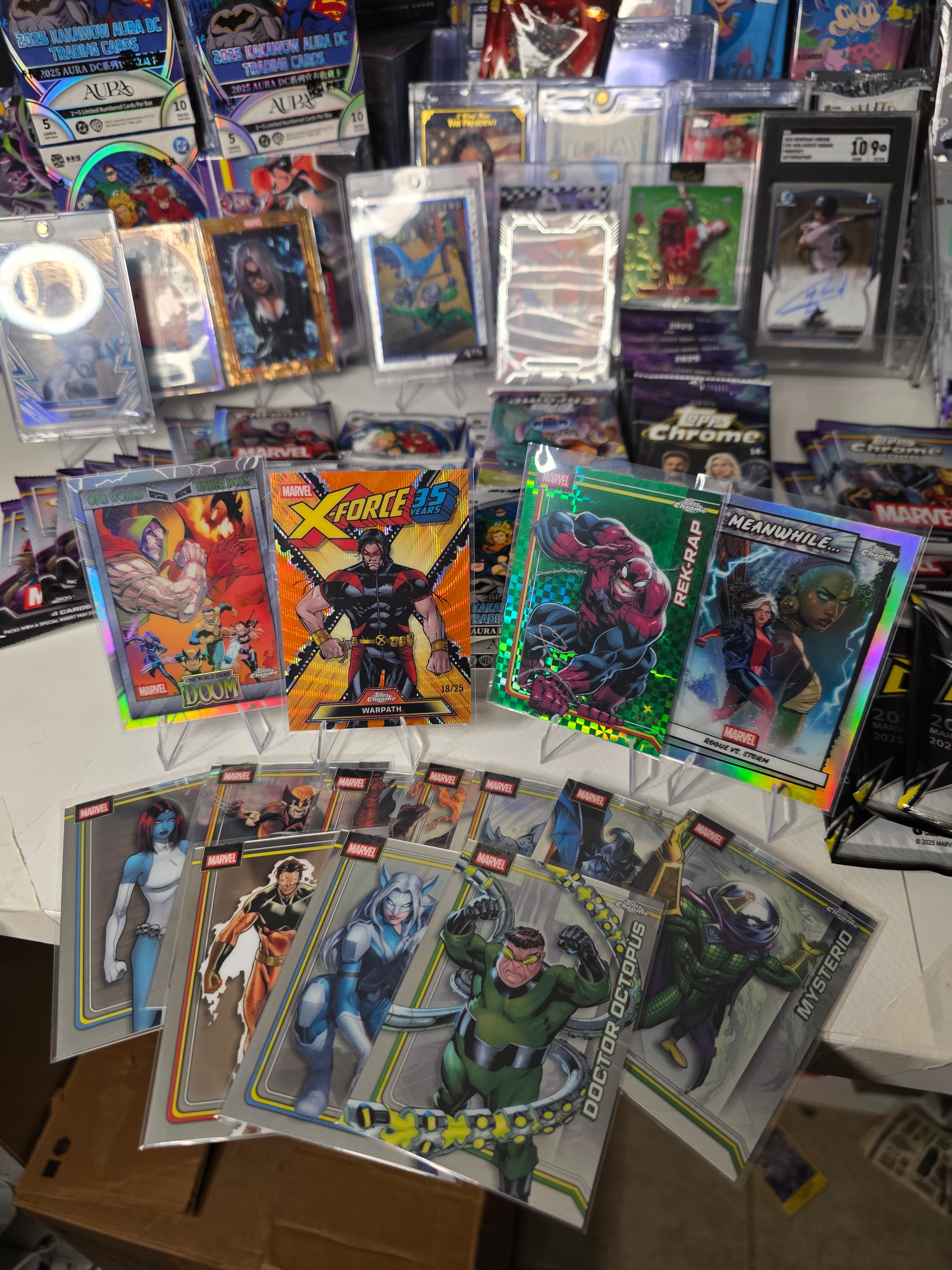 Marvel Trading Cards ⚡