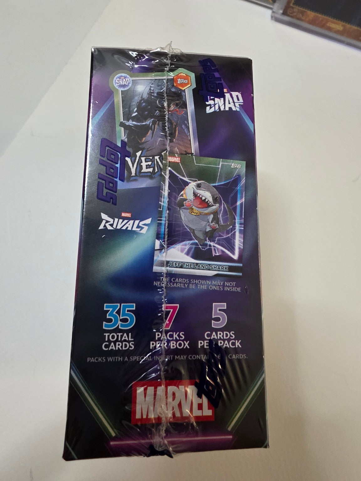 Marvel Neon blaster box pack and card counts