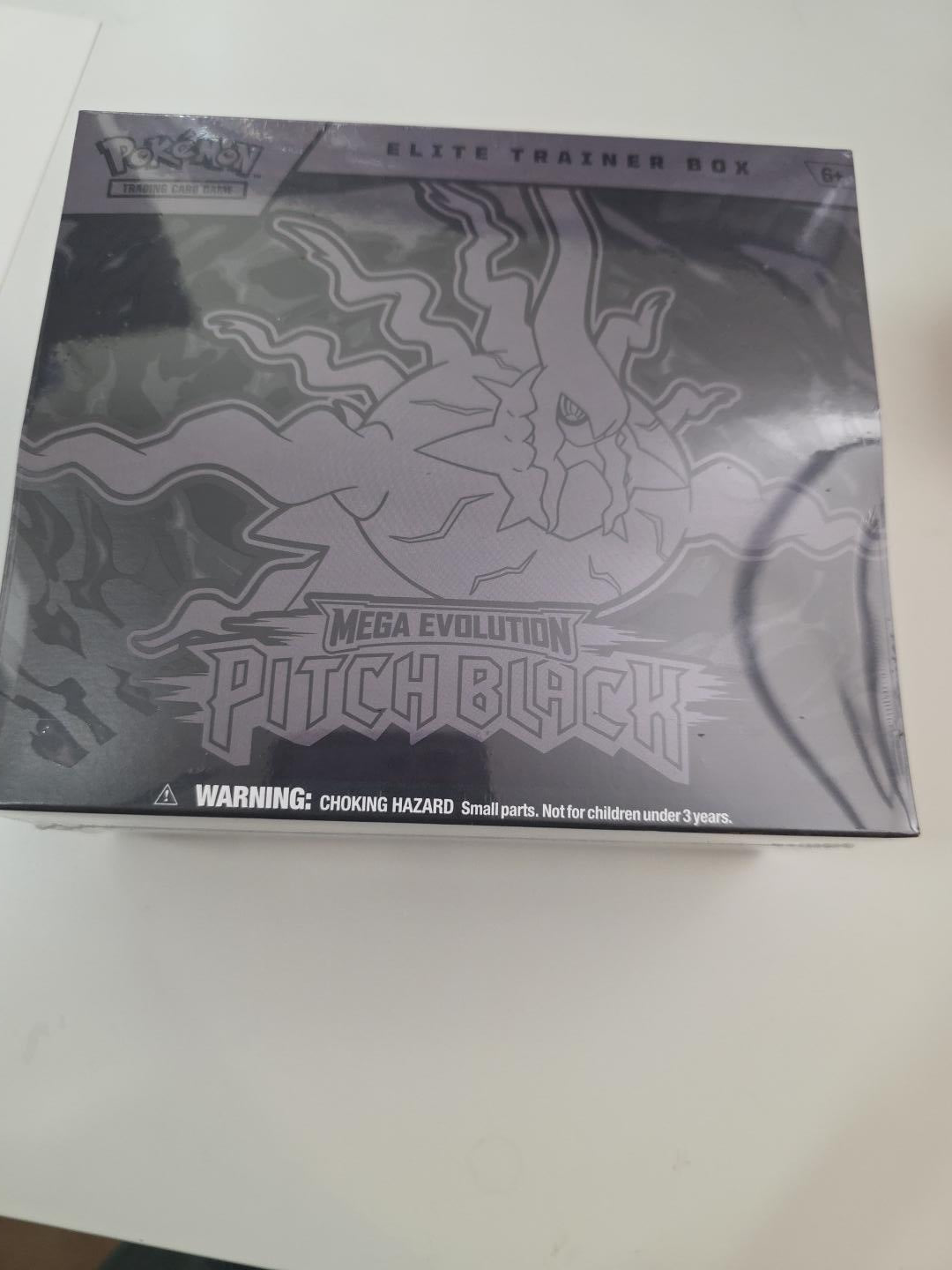 Pokémon Mega Evolution: Pitch Black Elite Trainer Box