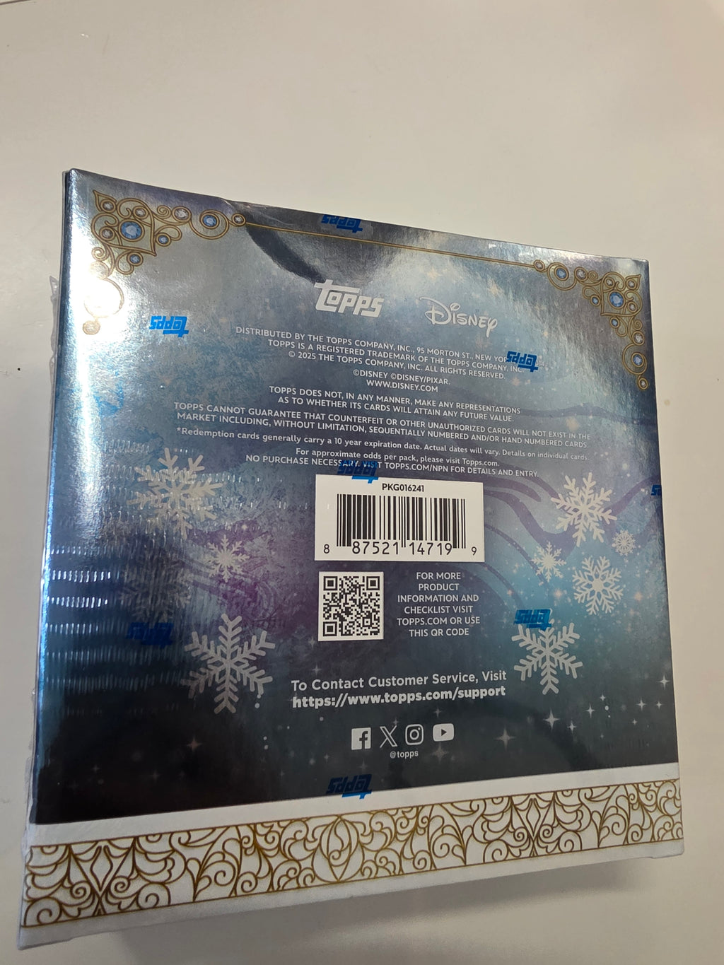 2025 Topps Disney Wonder Winter Mega Box